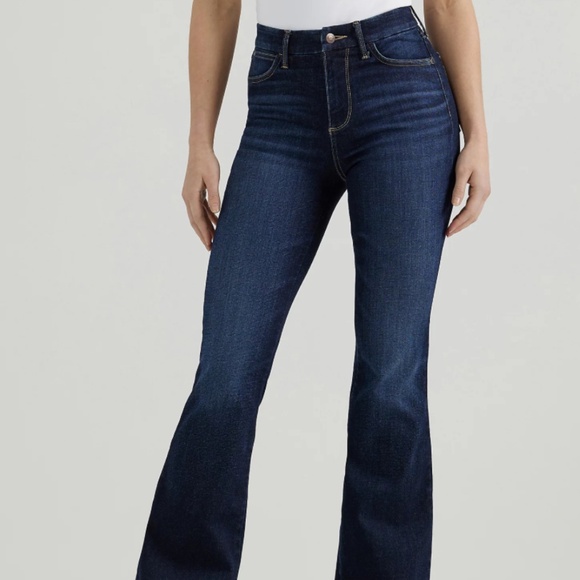 WOMEN'S WRANGLER HIGH RISE FLARE JEAN - Picture 1 of 3